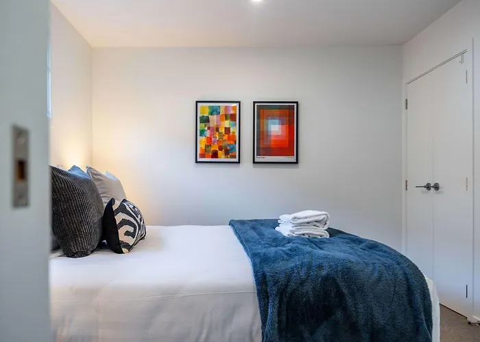 Te Maramatanga Retreat Holiday home